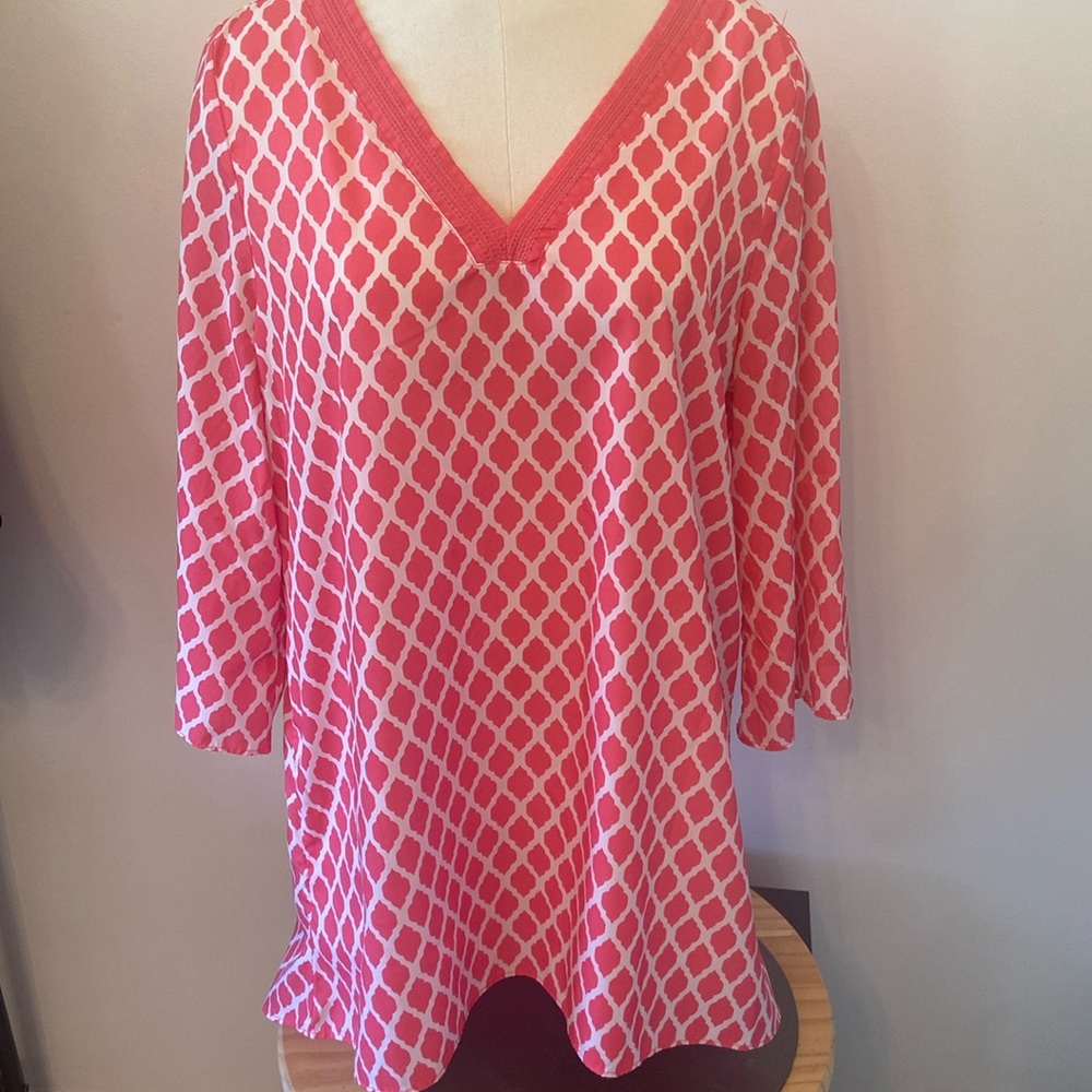 RETRO THREADS WOMENS TOP, PINK & WHITE, GEOMETRIC DESIGNS, V NECK, Sz Large
